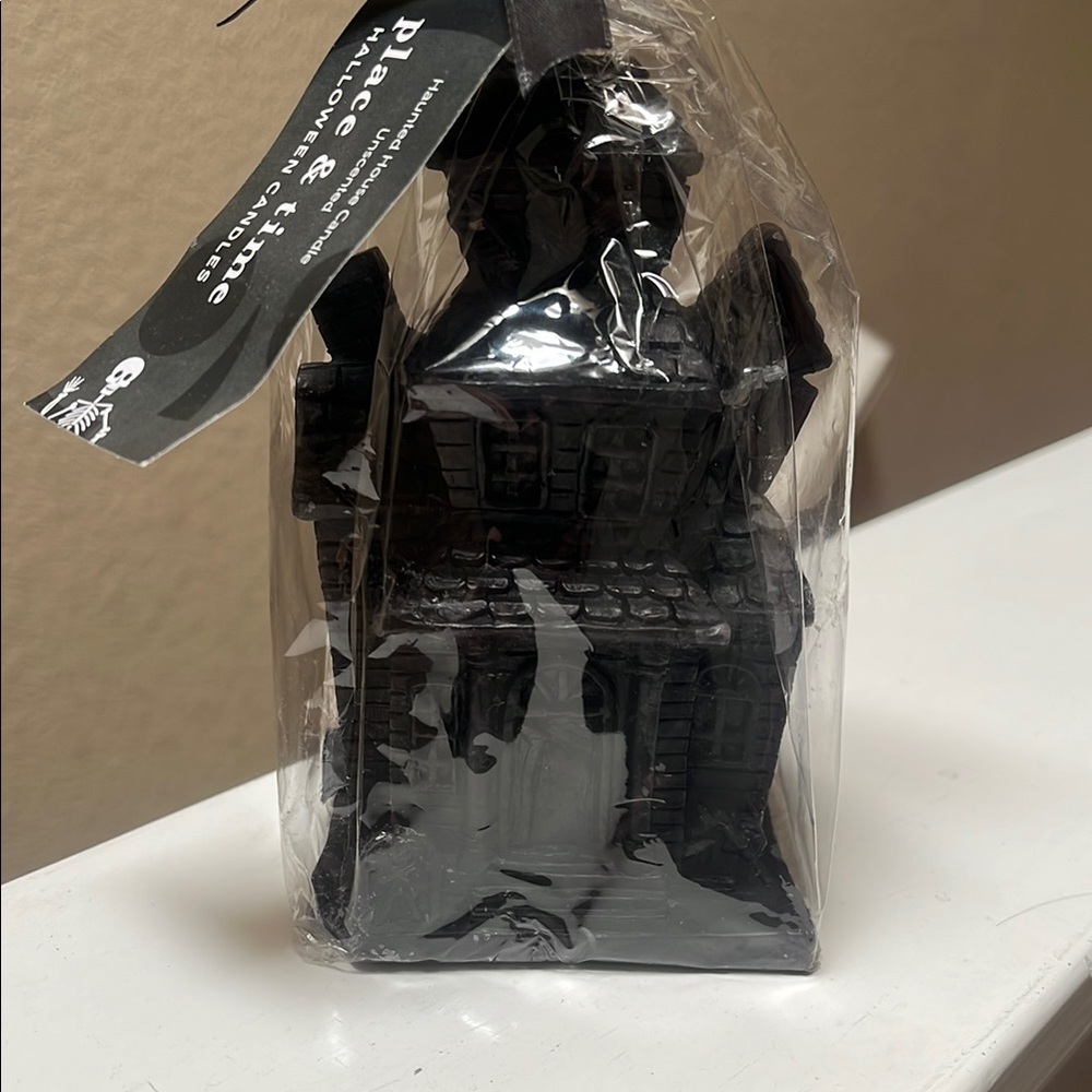 Black Haunted House Candle